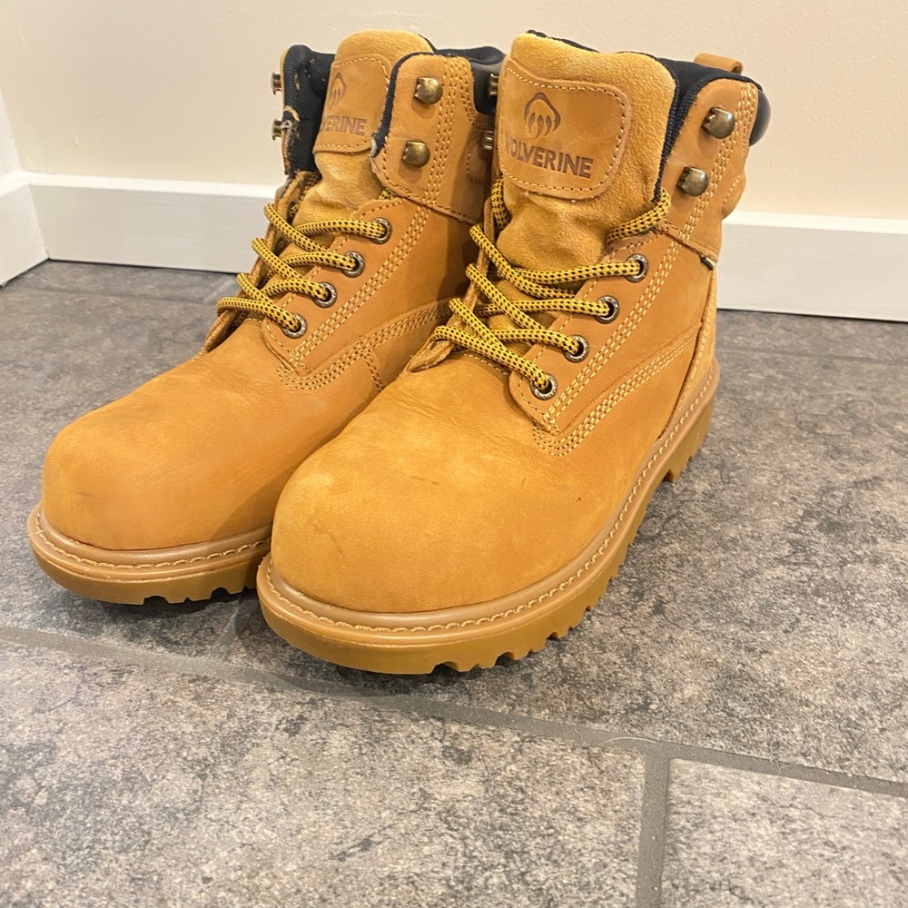 Wolverine Wheat Nubuck Work Boots with Black Collar